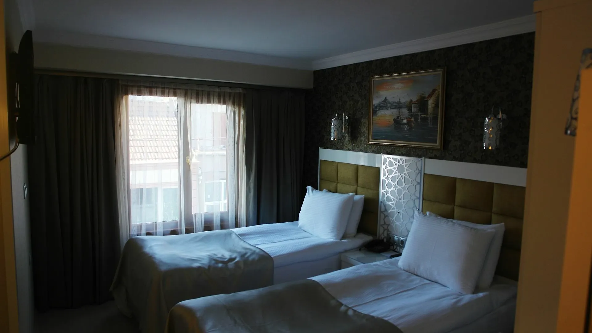 Istanbul River Hotel