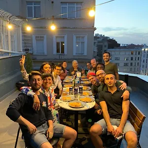 Le Banc Хостел