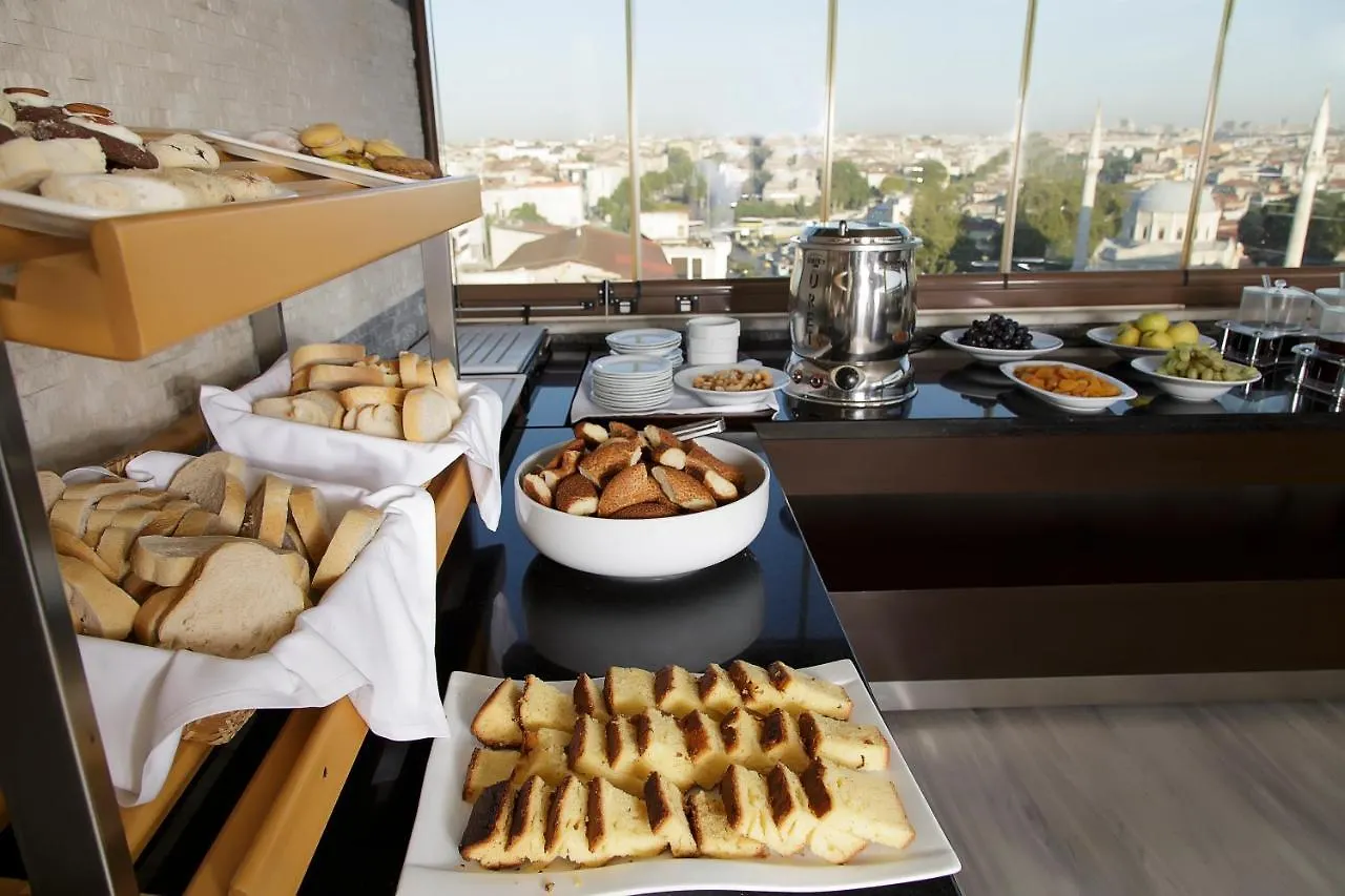 Istanbul River Hotel