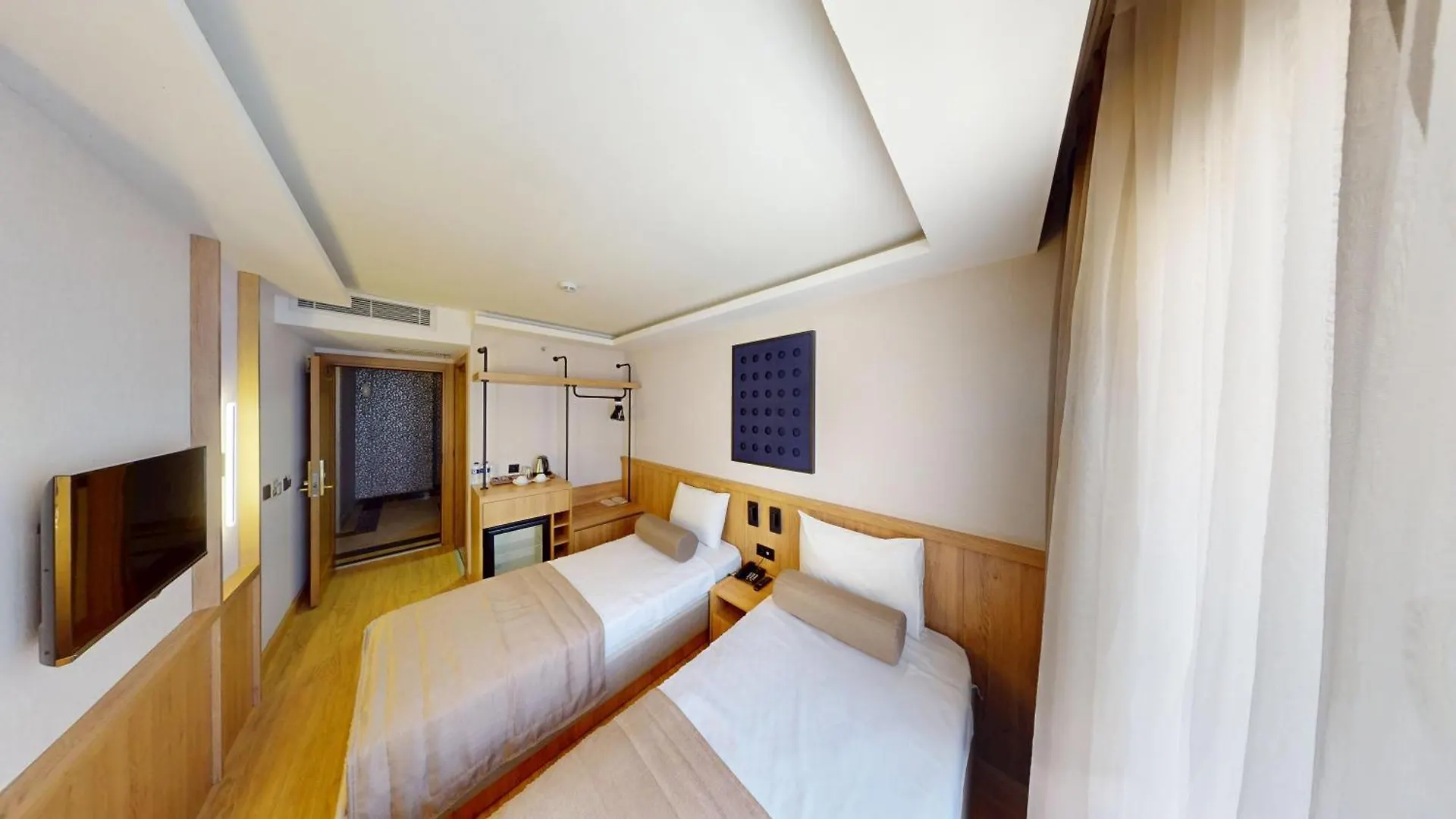 Istanbul River Hotel