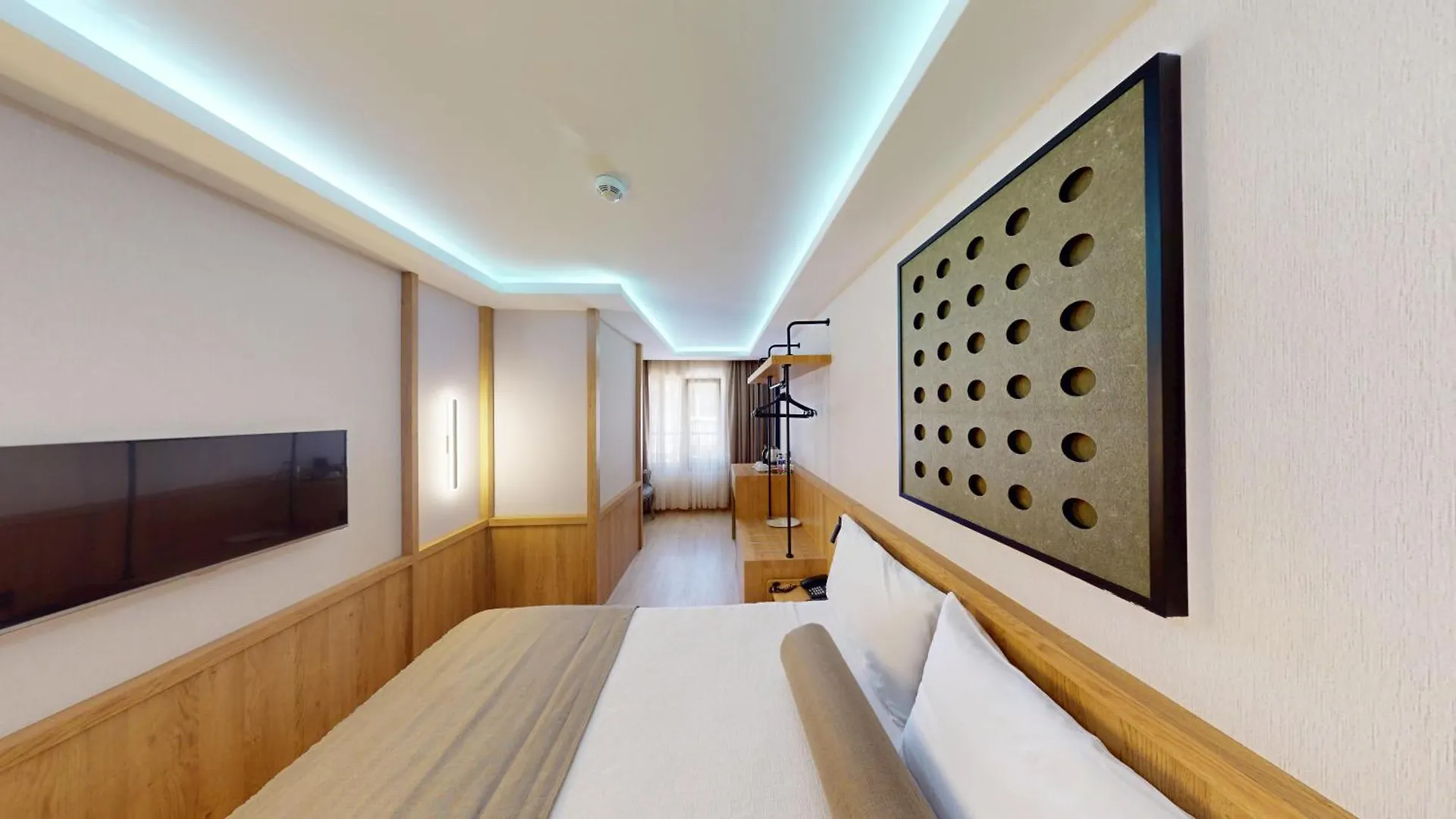Istanbul River Hotel