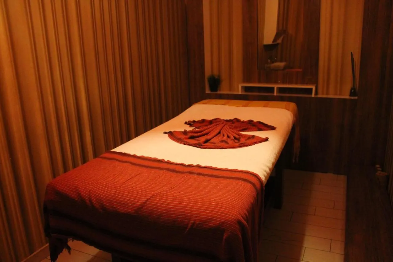 Istanbul River Hotel