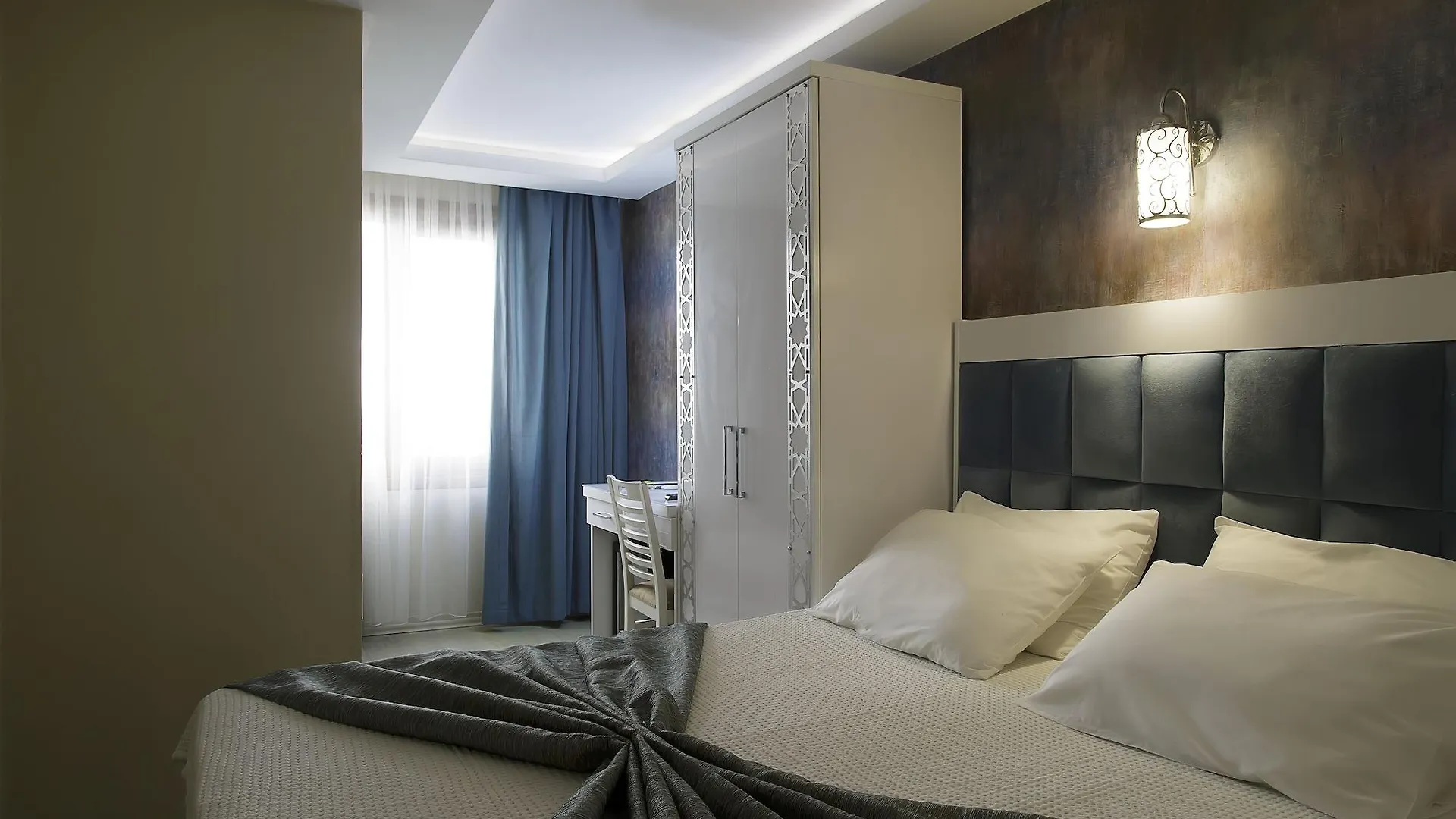 Istanbul River Hotel