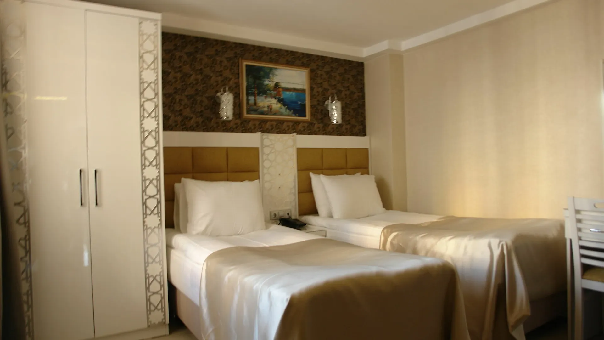 **  Istanbul River Hotel Turkey