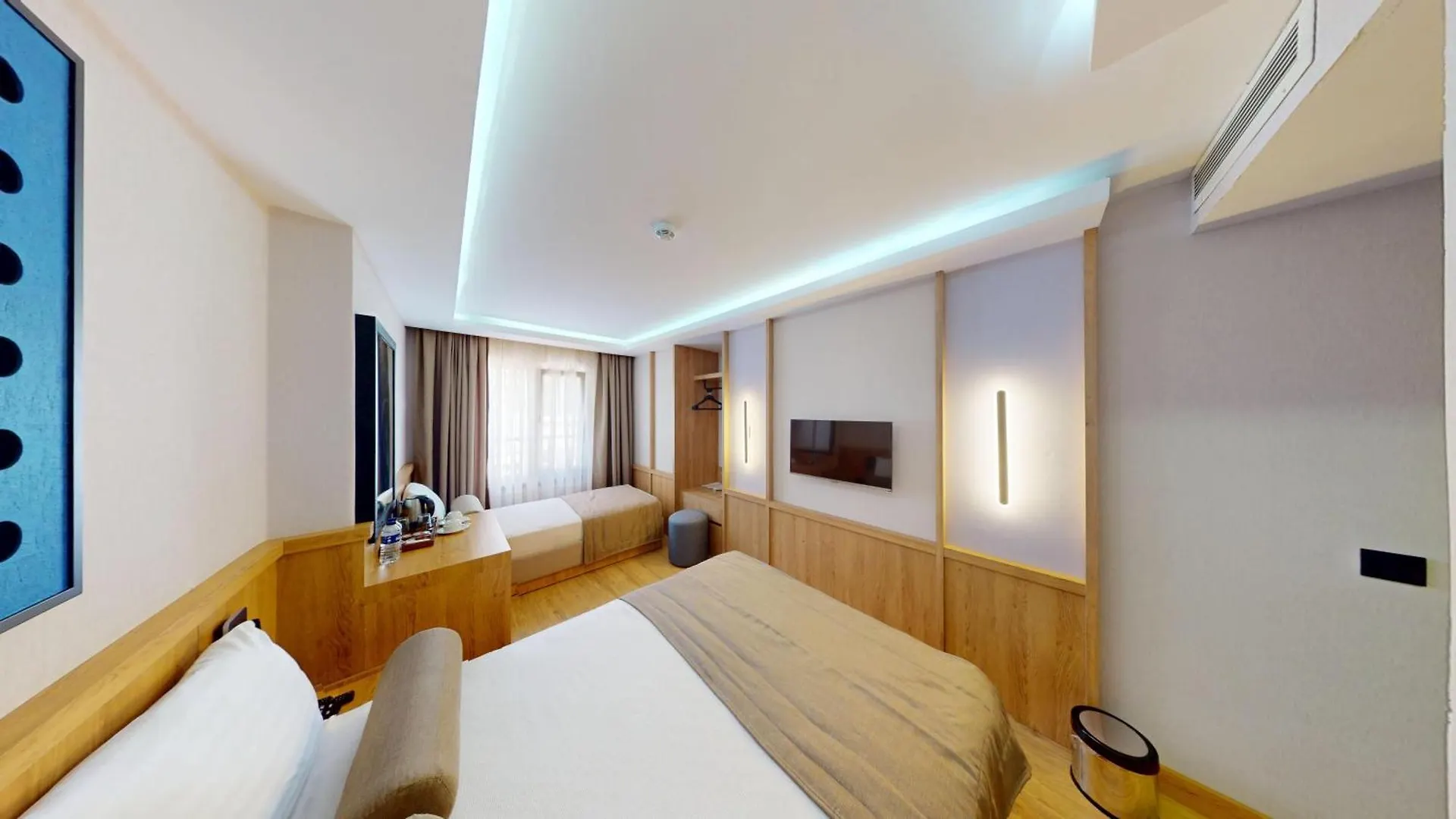 Istanbul River Hotel